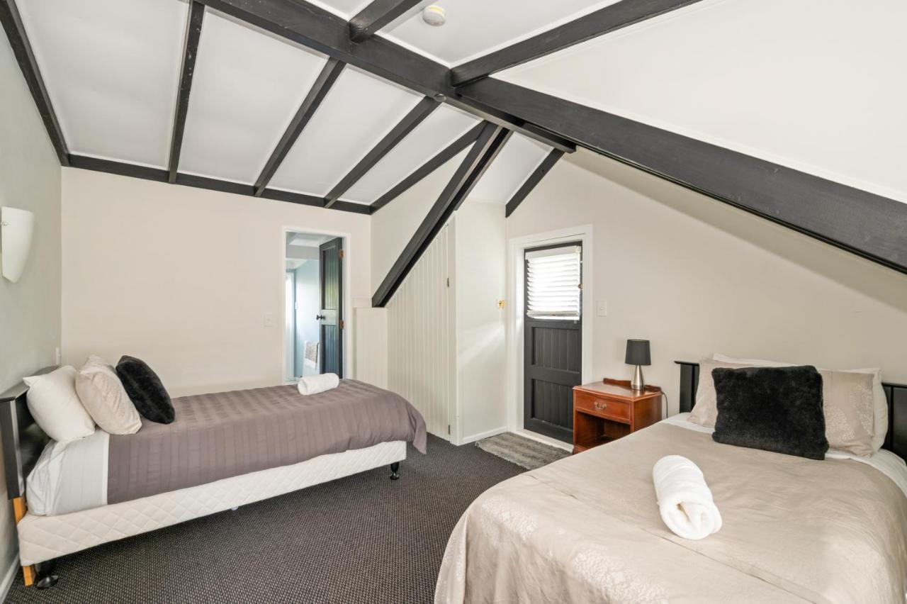 Springfield Rise Lodge - Rotorua Holiday Home Bagian luar foto