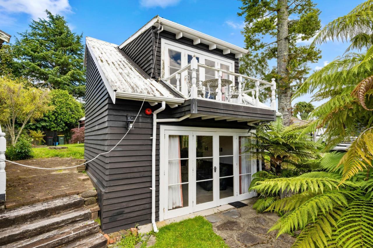 Springfield Rise Lodge - Rotorua Holiday Home Bagian luar foto
